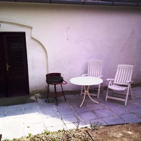 Appartamento Varoskut Apartman *