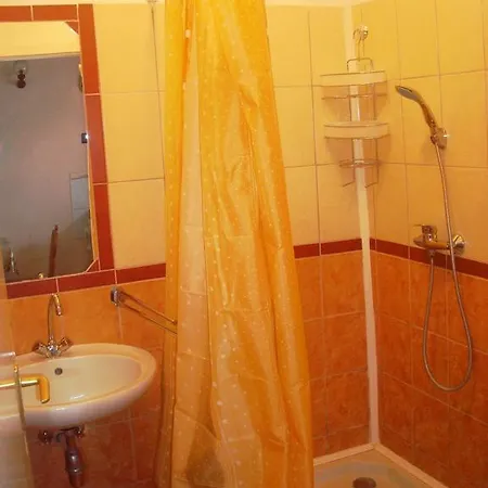 Appartamento Varoskut Apartman *