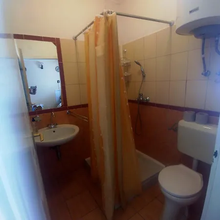 Varoskut Apartman *